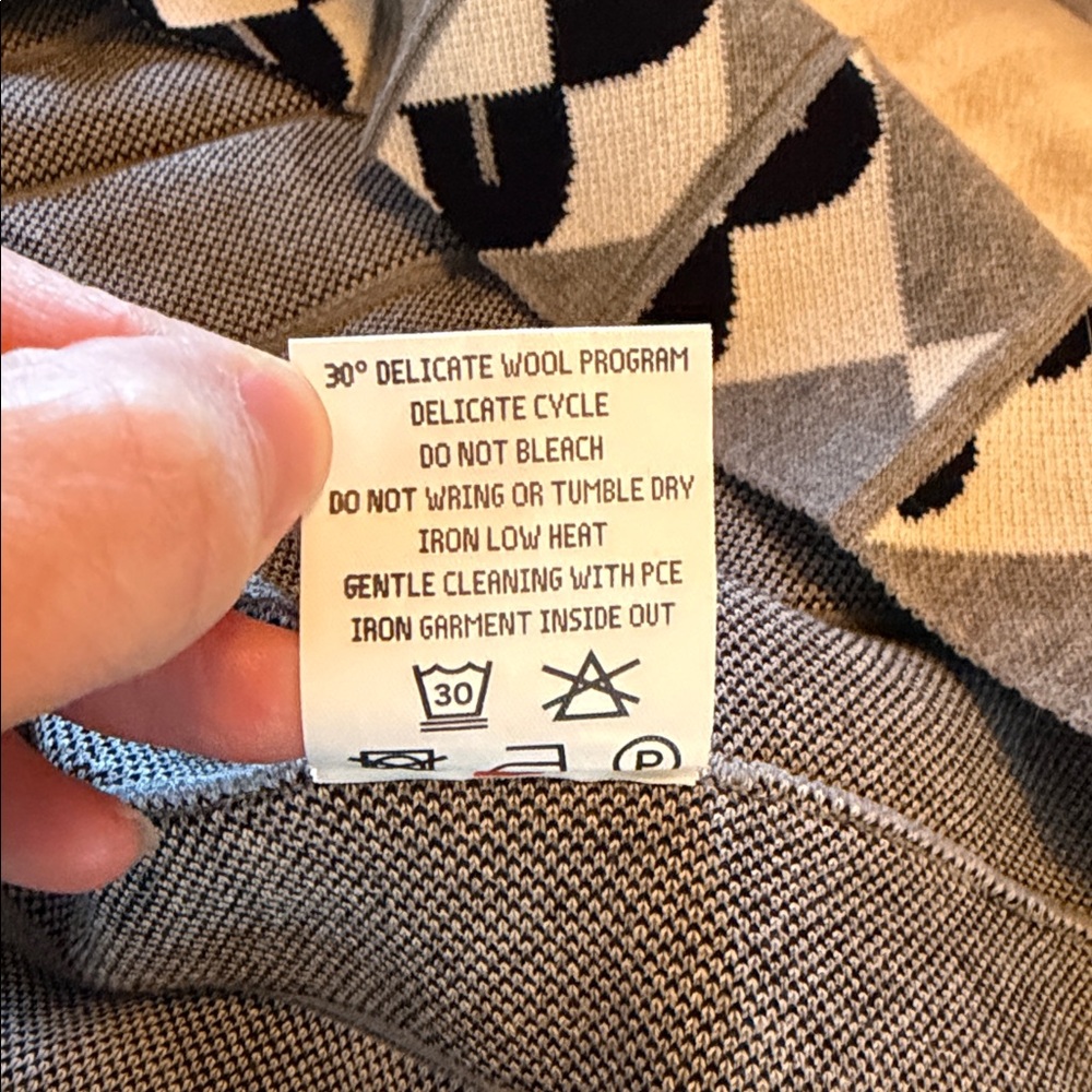 Happy Sheep luxury knit pleated skirt - Picture 7 of 7